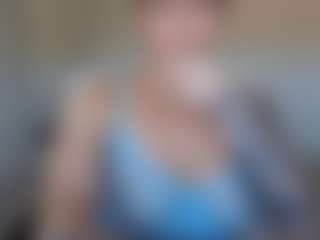 Libbyloveheart MILF webcam performer live streaming
