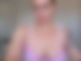 Live cam show with Libbyloveheart - Strip on hotwifechat.live