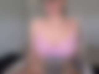 Live cam show with Libbyloveheart - HD MILF on Dolls Live