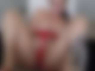 Live cam show with Libbyloveheart - Spank MILF on Fling VIP Chat