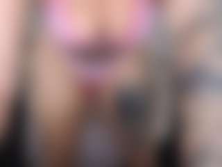Live cam show with Libbyloveheart - BBW on CamClone