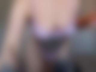Live cam show with Libbyloveheart - Fingers on Mixed Magazine Live