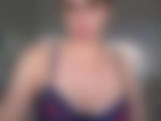 Live cam show with Libbyloveheart - Curvy Toys on Camsoda
