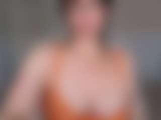 Live cam show with Libbyloveheart - Tease on Hubzter Live