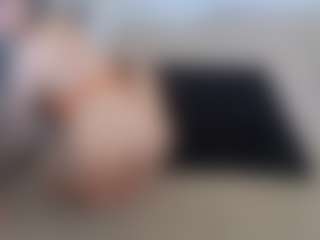 Live cam show with Libbyloveheart - Asshole on StripNow