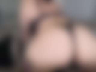 Live cam show with Libbyloveheart - Flirt on Camsoda