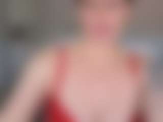 Live cam show with Libbyloveheart - Brown Eyes MILF on Camsoda