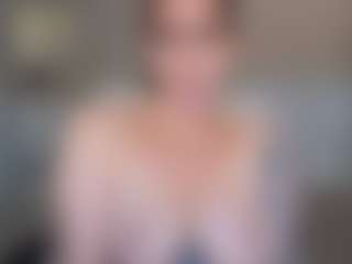 Live cam show with Libbyloveheart - Gamer Curvy on Milfs Live