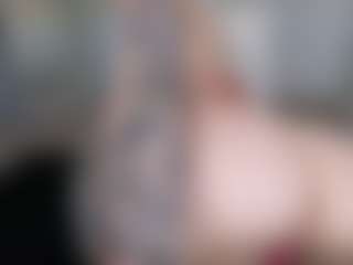 Live cam show with Libbyloveheart - Spank Curvy on nudelive.tv