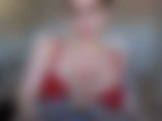 Live cam show with Libbyloveheart - Spank Big Tits on Mixed Magazine Live