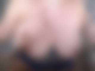 Libbyloveheart's Live Sex Cam Show