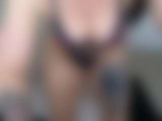 Live cam show with Libbyloveheart - Foot Fetish Curvy on hrnylive.com