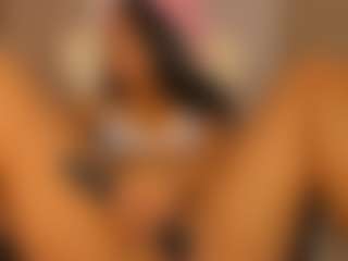 isabella-bunny's Live Sex Cam Show