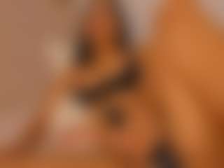 isabella-bunny's Live Sex Cam Show
