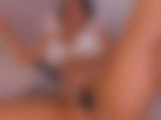 isabella-bunny's Live Sex Cam Show