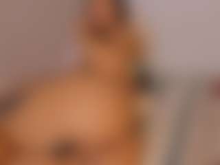 isabella-bunny's Live Sex Cam Show