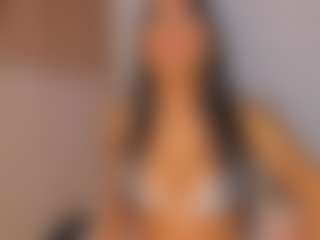Live cam show with isabella-bunny - Athletic Dildo on livesuperchat.net