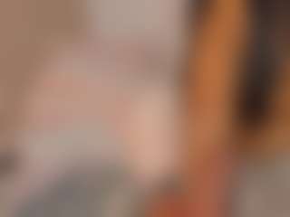 Live cam show with isabella-bunny - Athletic Tease on liverealitysex.com