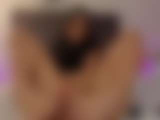 isabella-bunny's Live Sex Cam Show