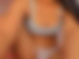 isabella-bunny's Live Sex Cam Show