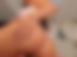 isabella-bunny's Live Sex Cam Show