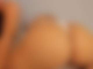 Live cam show with isabella-bunny - Petite Teen (18+) on Camsoda