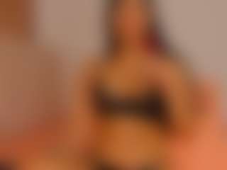 isabella-bunny's Live Sex Cam Show