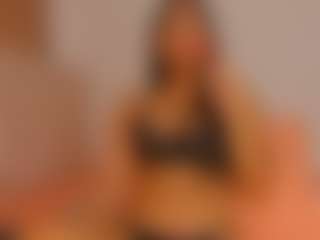 Live cam show with isabella-bunny - Deepthroat on Milf Play