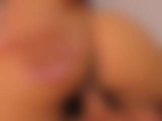 isabella-bunny's Live Sex Cam Show