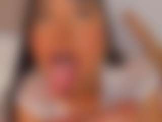 isabella-bunny's Live Sex Cam Show