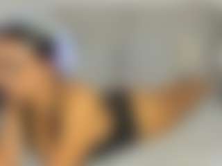 Live cam show with Leah Marsh - Underwear on xDating
