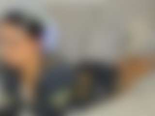Live cam show with Leah Marsh - Latina Petite on SpunkLive | colombia