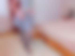 Live cam show with Pantyhose_Lizz - Office on fapnchat