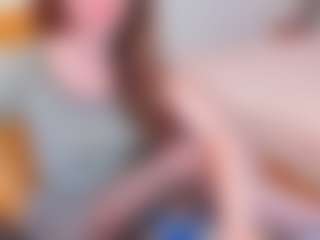 Live cam show with Pantyhose_Lizz - Grey Eyes on livesuperchat.net