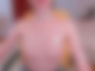 Live cam show with Pantyhose_Lizz - Long Hair on Cam Slut