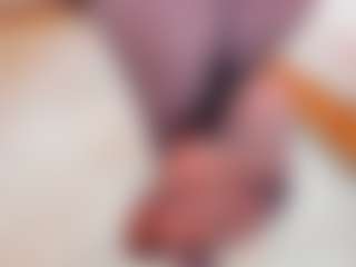Live cam show with Pantyhose_Lizz - Brown Hair on Streamer API