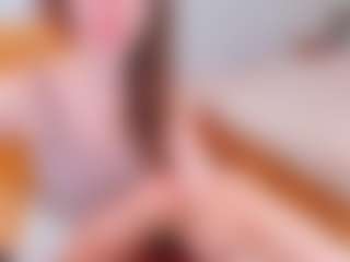 Live cam show with Pantyhose_Lizz - Brown Hair MILF on Camiplay Live