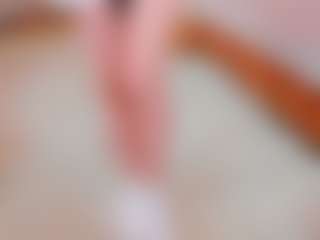 Live cam show with Pantyhose_Lizz - Athletic Middle Aged on anonymated.com