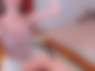 Live cam show with Pantyhose_Lizz - Small Tits on livesuperchat.net
