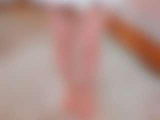Live cam show with Pantyhose_Lizz - Skinny on live18s.com