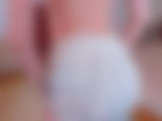 Live cam show with Pantyhose_Lizz - Fingering MILF on UwU Esports