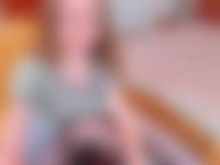 Live cam show with Pantyhose_Lizz - Blue Eyes on SpunkLive