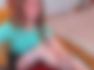 Live cam show with Pantyhose_Lizz - Brown Hair MILF on Big Tits