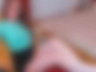 Live cam show with Pantyhose_Lizz - Brown Hair MILF on x69.live