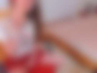 Live cam show with Pantyhose_Lizz - Skinny MILF on TastyBlacksLive