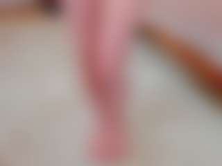 Live cam show with Pantyhose_Lizz - Skinny MILF on Strip Flash - Live Sex Shows