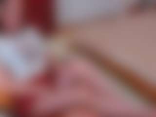 Live cam show with Pantyhose_Lizz - Brown Hair Petite on hotwifechat.live