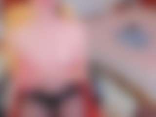 Live cam show with Pantyhose_Lizz - Petite MILF on Soda Cam