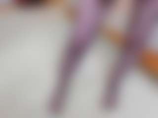 Pantyhose_Lizzとのライブチャットショー - CamsodaのFoot Fetish