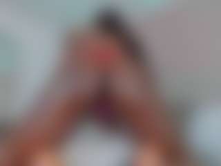 Live cam show with Maddy - Ebony on Hubzter Live | colombia